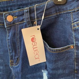 Roswear mid-rise jeggings with frayed hem
